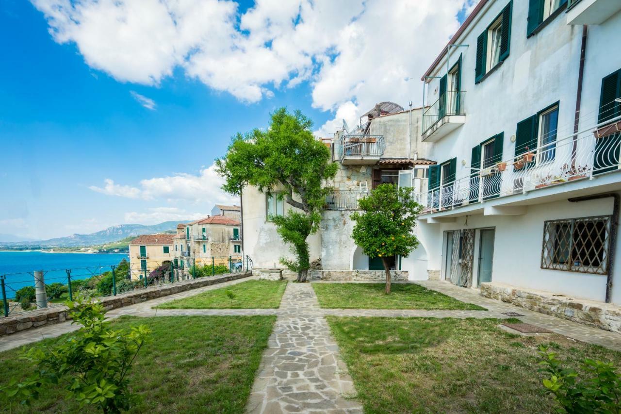 אגרופולי Borgo Dei Saraceni - Suites & Apartments מראה חיצוני תמונה